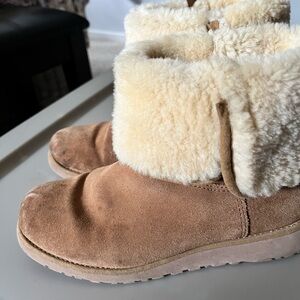 Girls Uggs boots